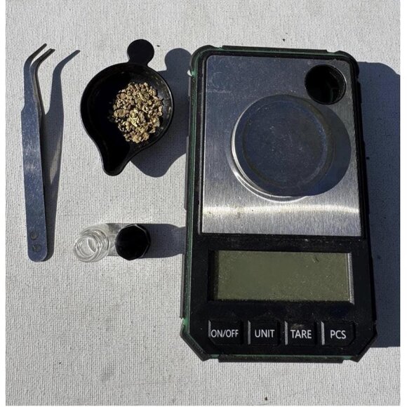 Gold Nuggets from California - 0.10 grams - Picture 2 of 3